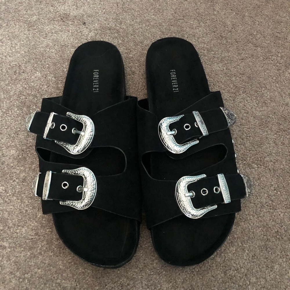 BUCKLE SLIDE SANDALS